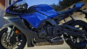 Yamaha YZF R1 (2020 - 25)  (6)