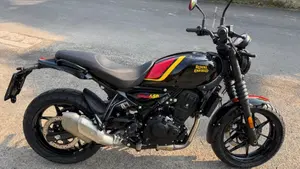 Royal Enfield Guerrilla 450 (2024 - 26) 
