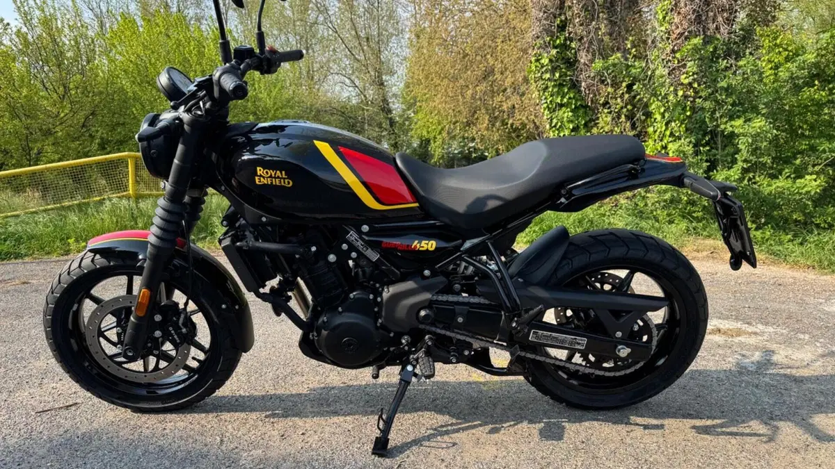 Royal Enfield Guerrilla 450 (2024 - 26)  (2)