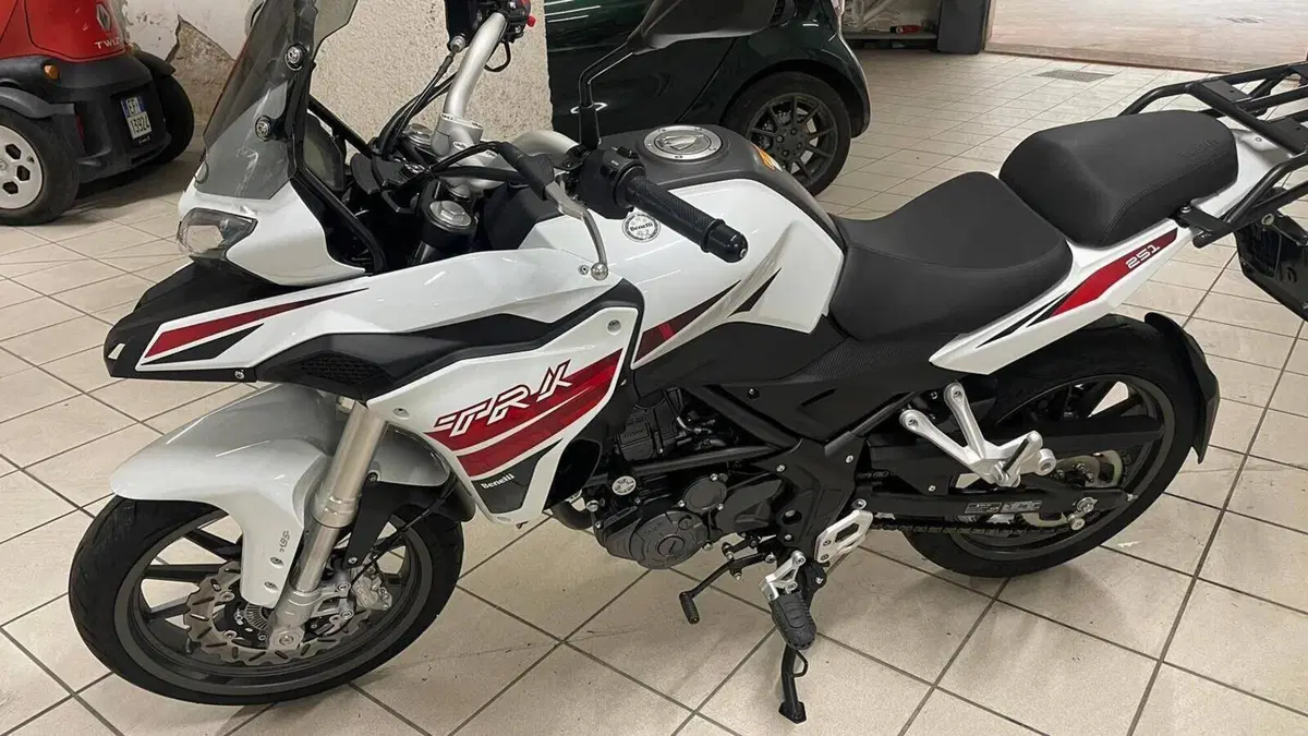 Benelli TRK 251 (2019 - 20) 