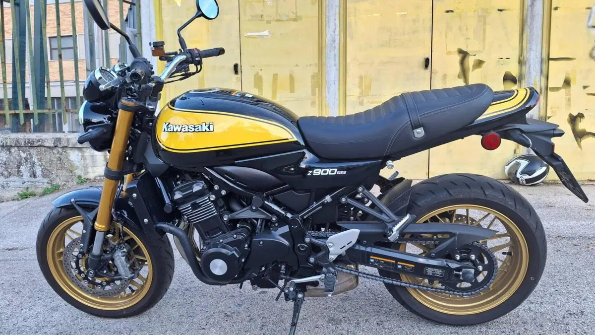Kawasaki Z 900 RS SE (2022 - 25)  (2)