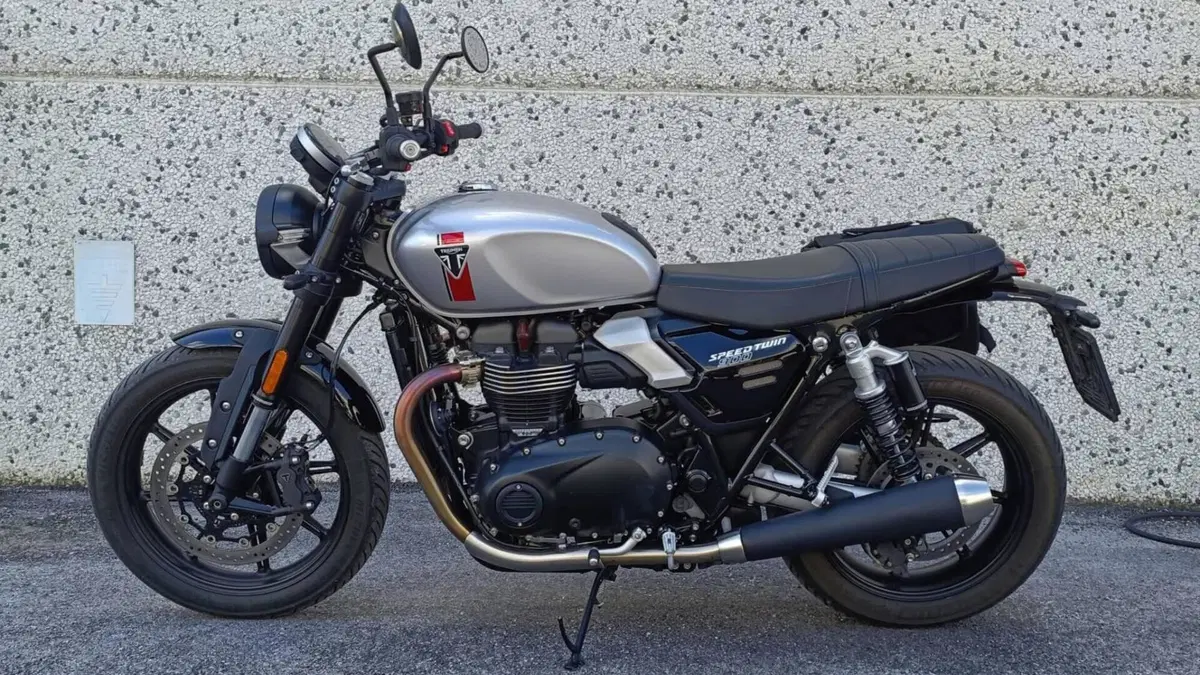 Triumph Speed Twin 900 (2025 - 26)  (3)