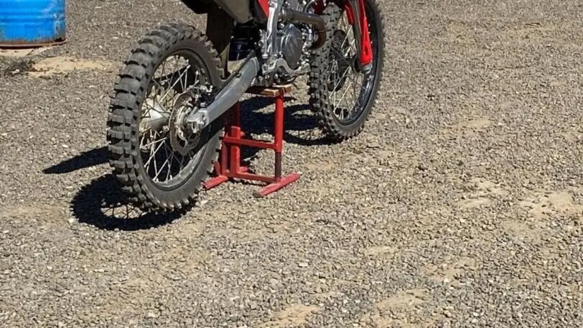 Honda CRF 250R (2022)  (3)