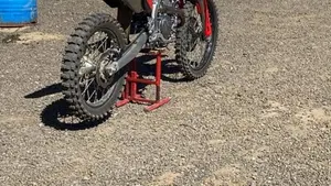 Honda CRF 250R (2022)  (3)