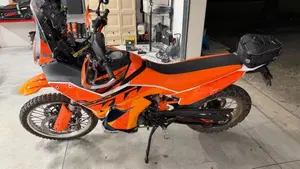 KTM 890 Adventure R (2023 - 24)  (4)