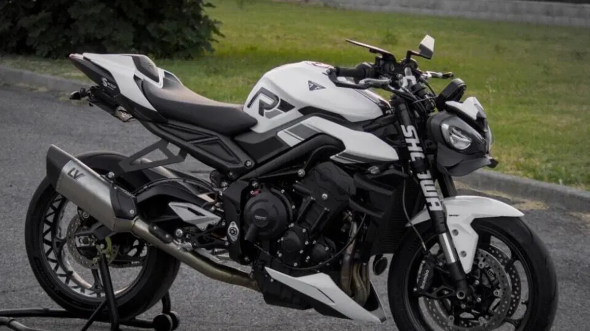 Triumph Street Triple 765 R A2 (2024 - 26)  (4)