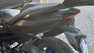 Yamaha T-Max 560 (2025 - 26)  (4)