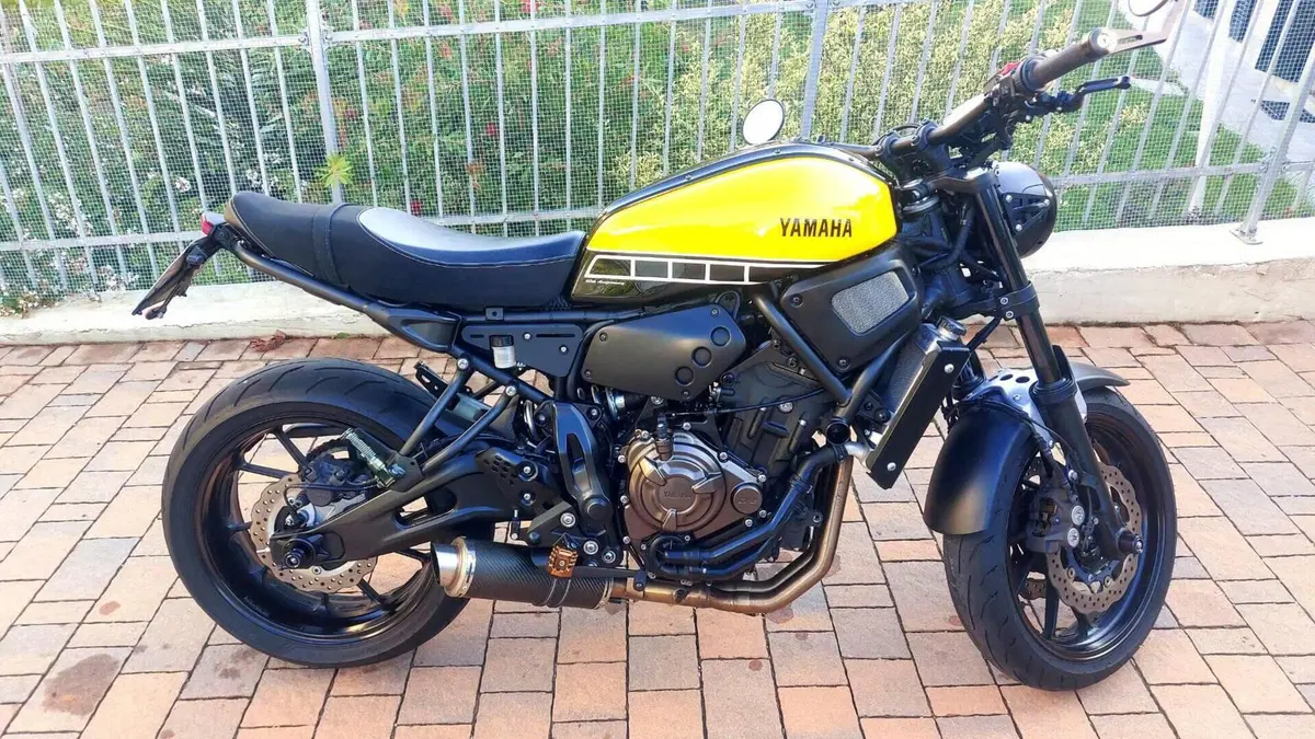 Yamaha XSR 700 ABS 60th Anniversary (2016 - 18)  (5)