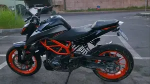 KTM 390 Duke (2021 - 23)  (3)