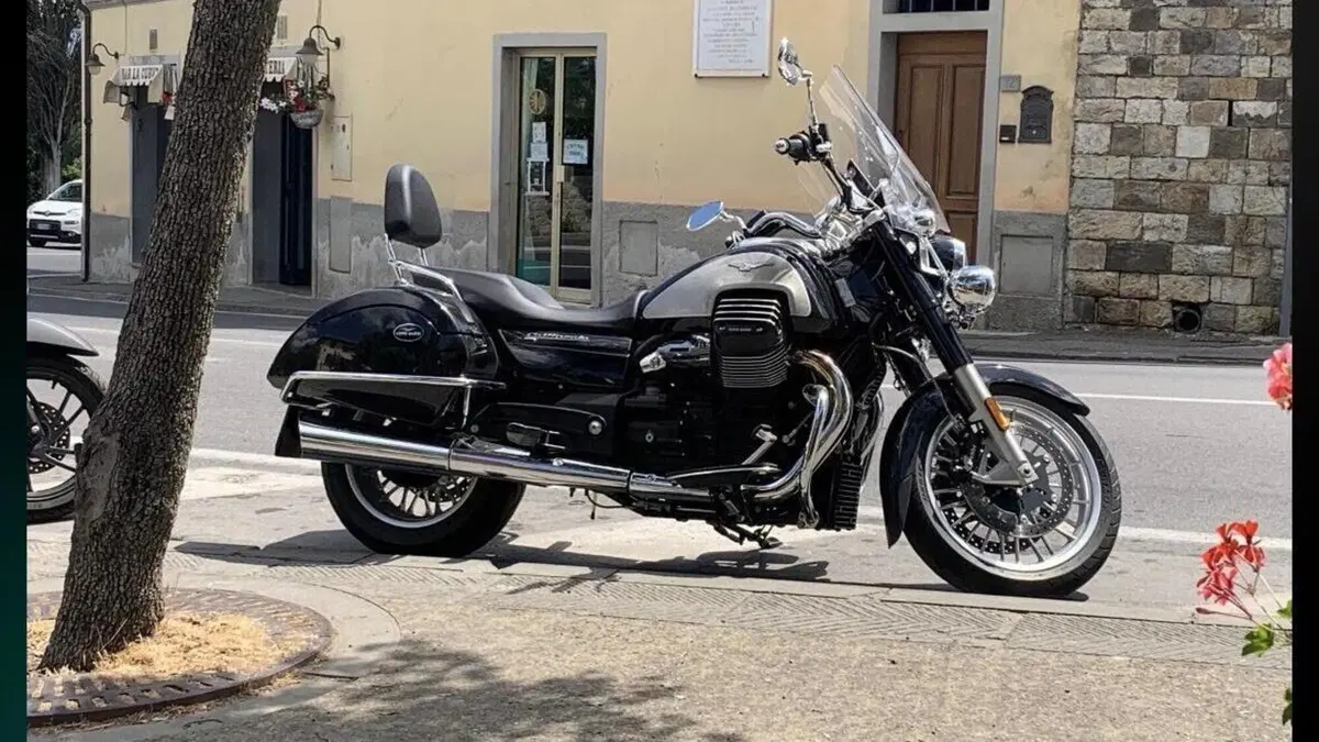 Moto Guzzi California 1400 Touring (2017 - 20)  (2)