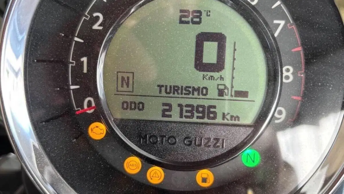 Moto Guzzi California 1400 Touring (2017 - 20)  (6)