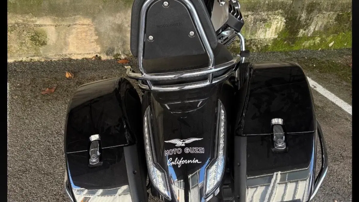 Moto Guzzi California 1400 Touring (2017 - 20)  (7)