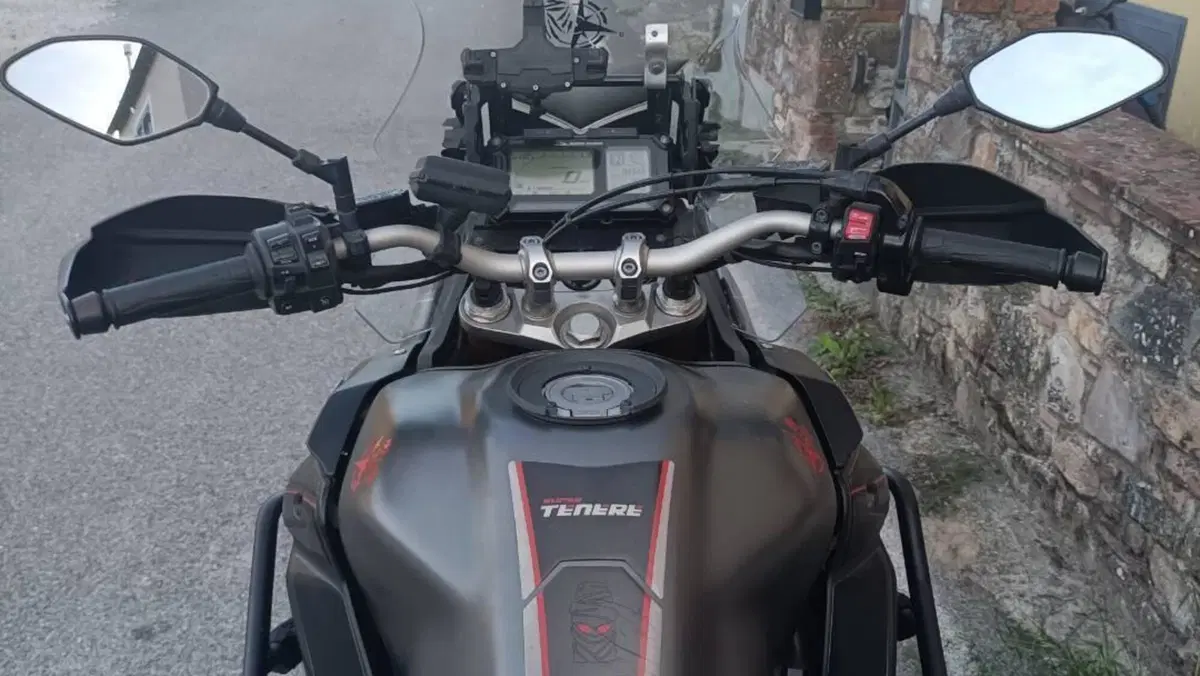 Yamaha XT1200ZE Super Ténéré (2015 - 16)  (4)