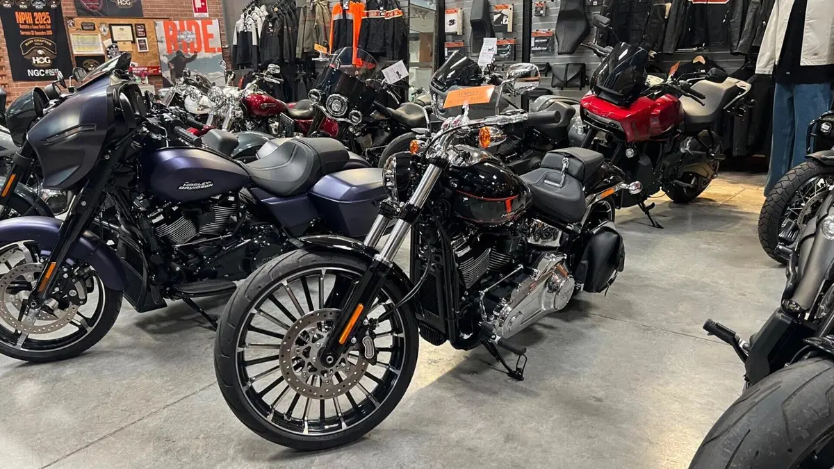 Harley-Davidson Breakout 117 (2023 - 24)  (3)