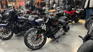 Harley-Davidson Breakout 117 (2023 - 24)  (3)