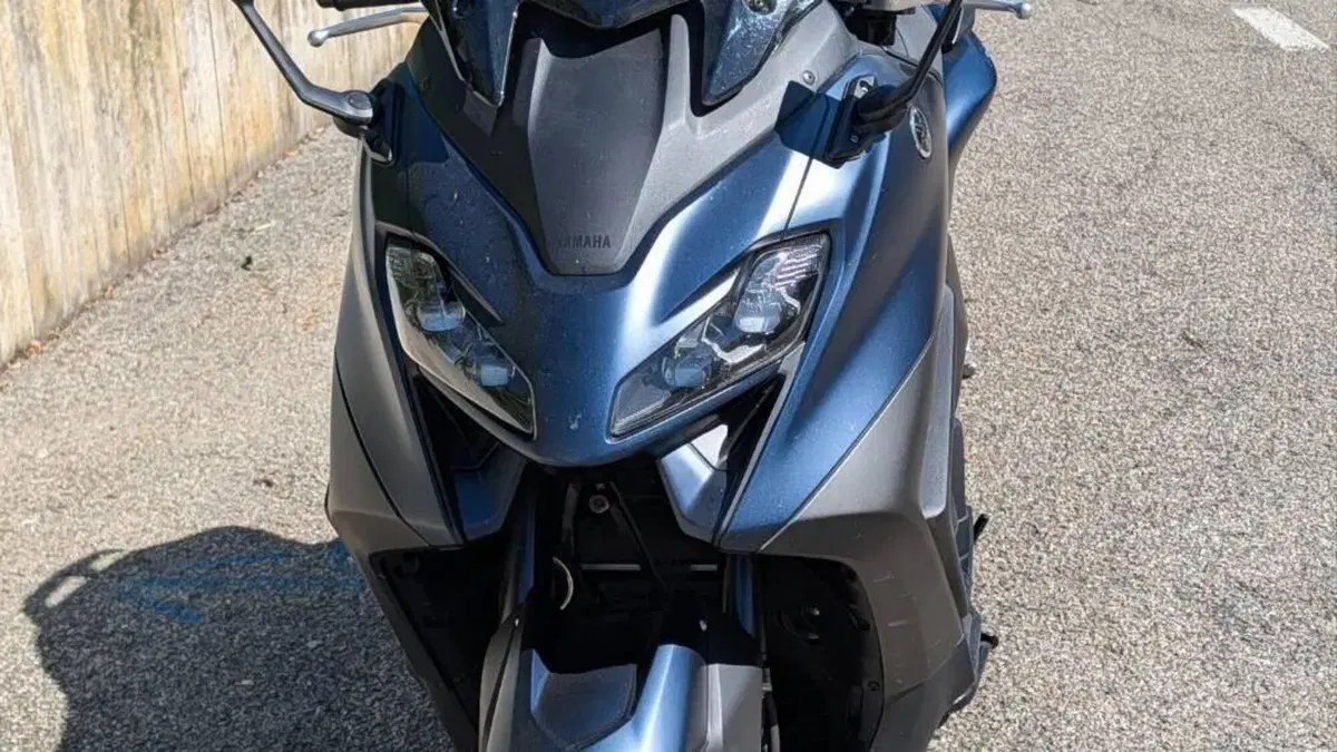 Yamaha T-Max 560 (2022 - 24)  (4)