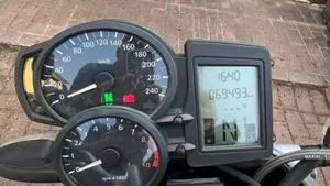 Bmw R 1200 R (2006 - 11)  (6)