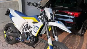 Husqvarna 701 Supermoto (2017 - 19) 