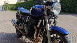 Suzuki GSX 750 (1998 - 03)  (3)