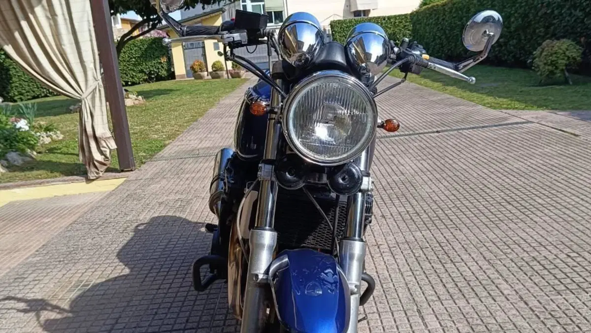 Suzuki GSX 750 (1998 - 03)  (4)
