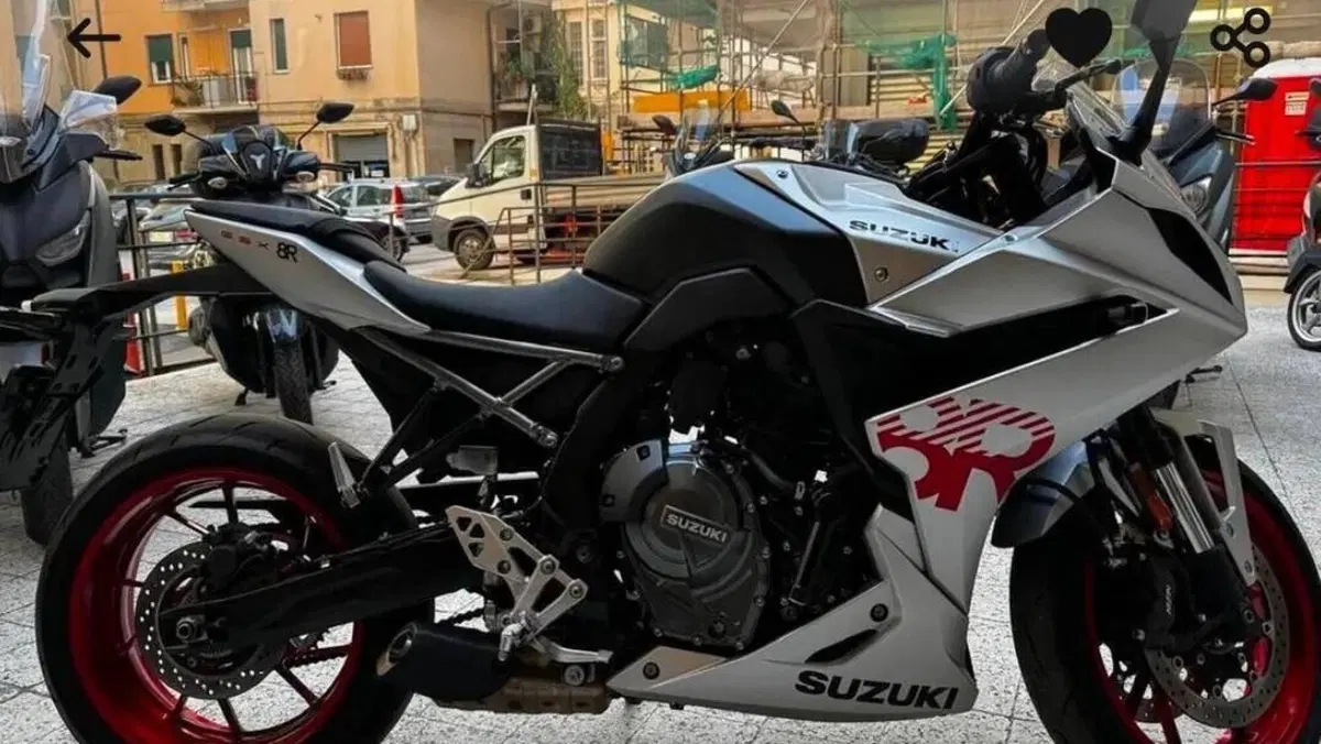 Suzuki GSX-8R (2024 - 26) 
