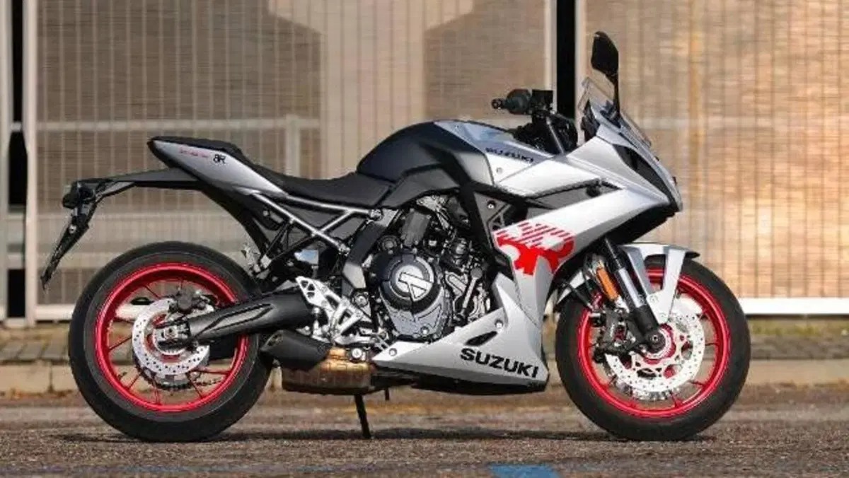 Suzuki GSX-8R (2024 - 26)  (3)