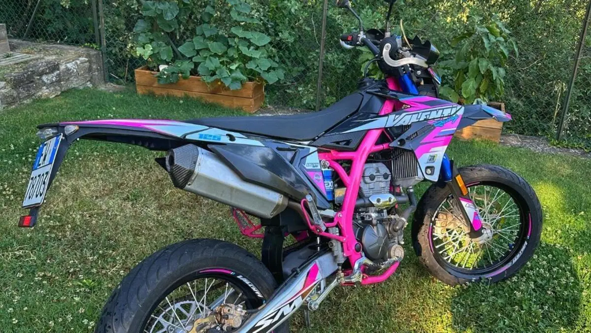 Valenti Racing SM 125 Z (2020 - 22)  (2)