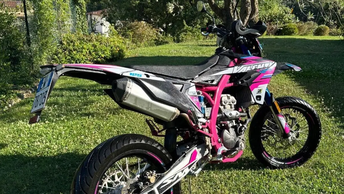 Valenti Racing SM 125 Z (2020 - 22)  (16)