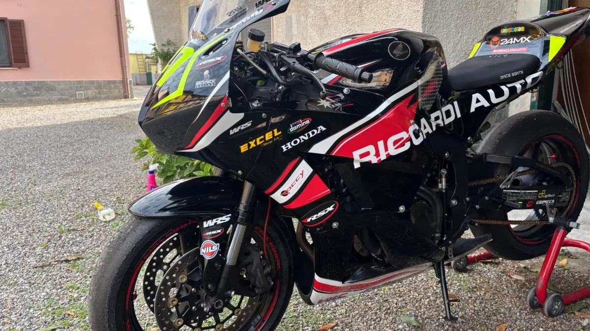 Honda CBR 600 RR (2007 - 08) 