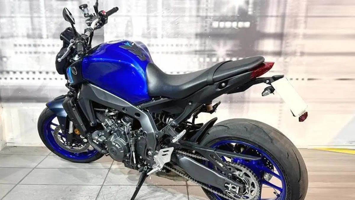 Yamaha MT-09 (2021 - 23)  (2)