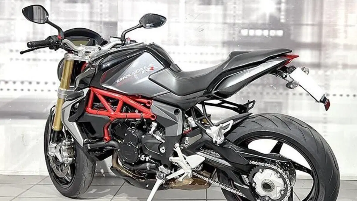 MV Agusta Brutale 800 RR (2015 - 16)  (2)