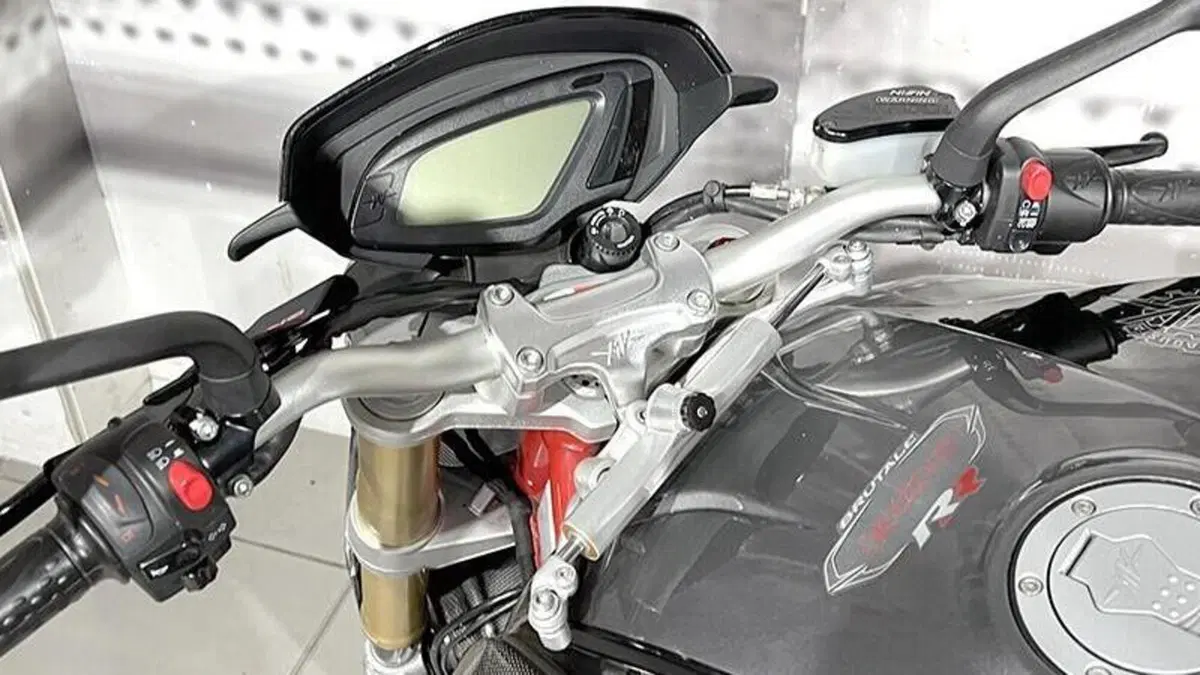 MV Agusta Brutale 800 RR (2015 - 16)  (6)