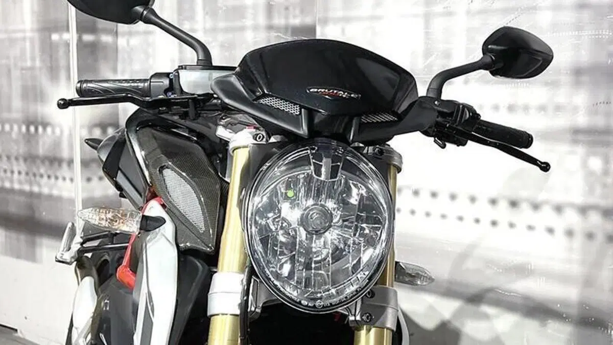 MV Agusta Brutale 800 RR (2015 - 16)  (9)