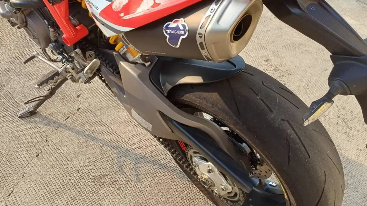 Ducati Hypermotard 950 SP (2022 - 25)  (4)