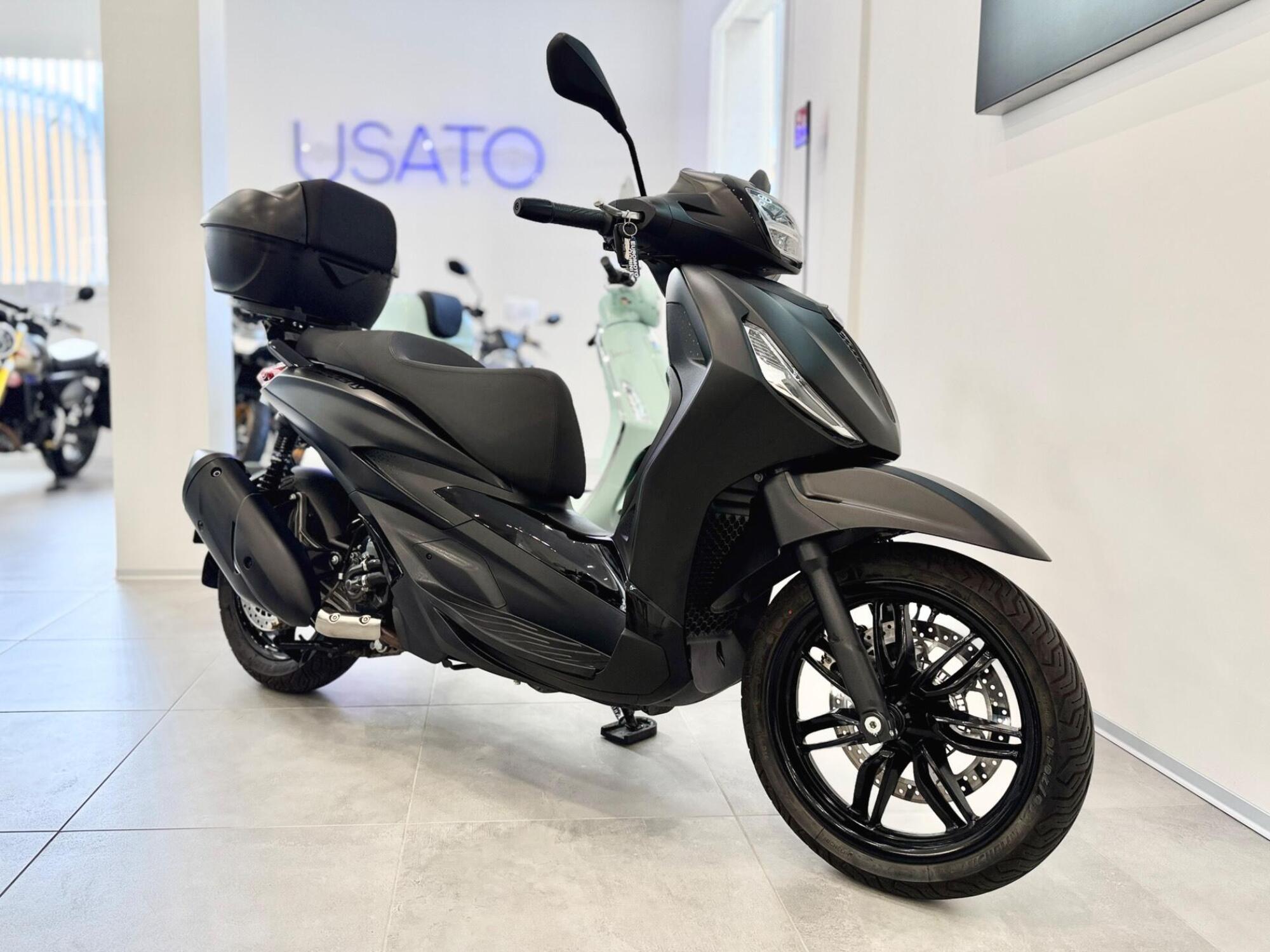 Piaggio Beverly 300 ABS-ASR (2021 - 25)