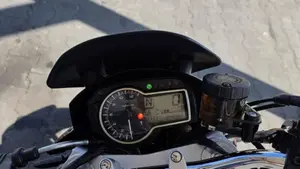 Suzuki GSR 750 (2010 - 15)  (2)