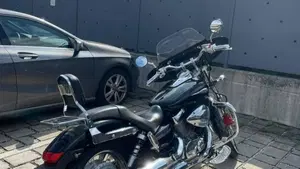 Honda VT 750 Shadow Spirit  (3)