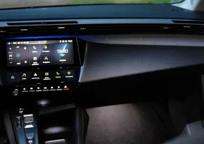 Peugeot 308 BlueHDi 130 S&S EAT8 Allure Pack (15)