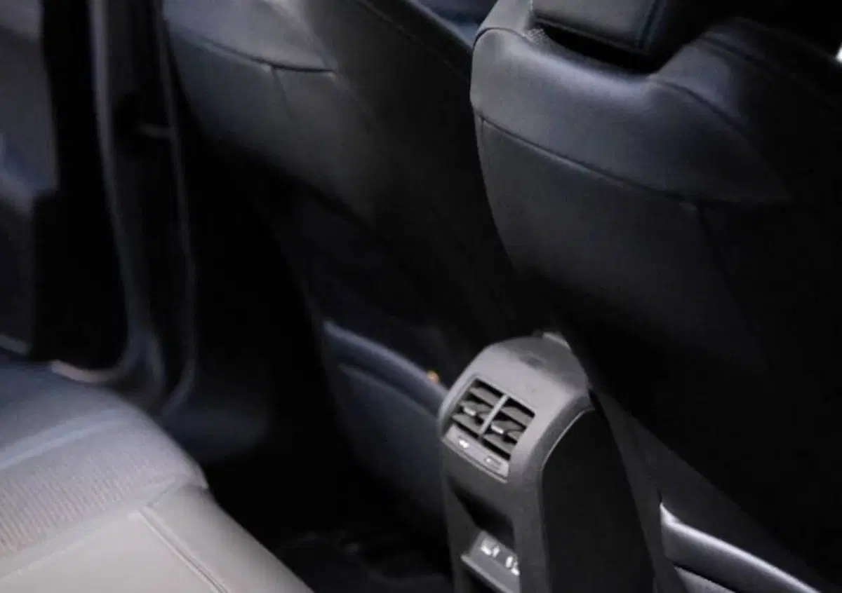 Peugeot 308 BlueHDi 130 S&S EAT8 Allure Pack (18)