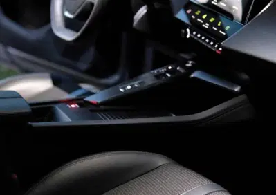 Peugeot 308 BlueHDi 130 S&S EAT8 Allure Pack (19)