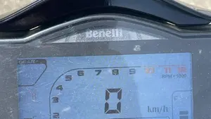 Benelli 752 S (2022 - 25)  (2)