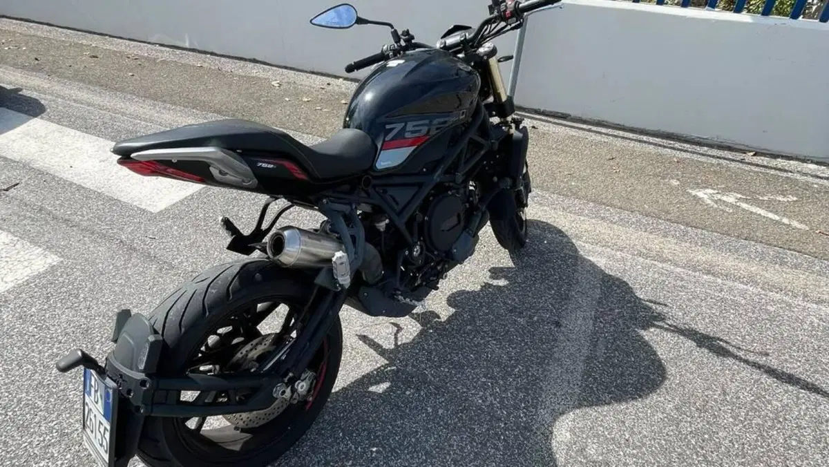 Benelli 752 S (2022 - 25)  (3)