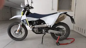 Husqvarna 701 Enduro (2026)  (3)