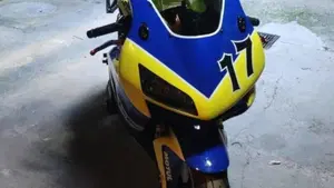 Honda CBR 600 RR (2005 - 06)  (3)