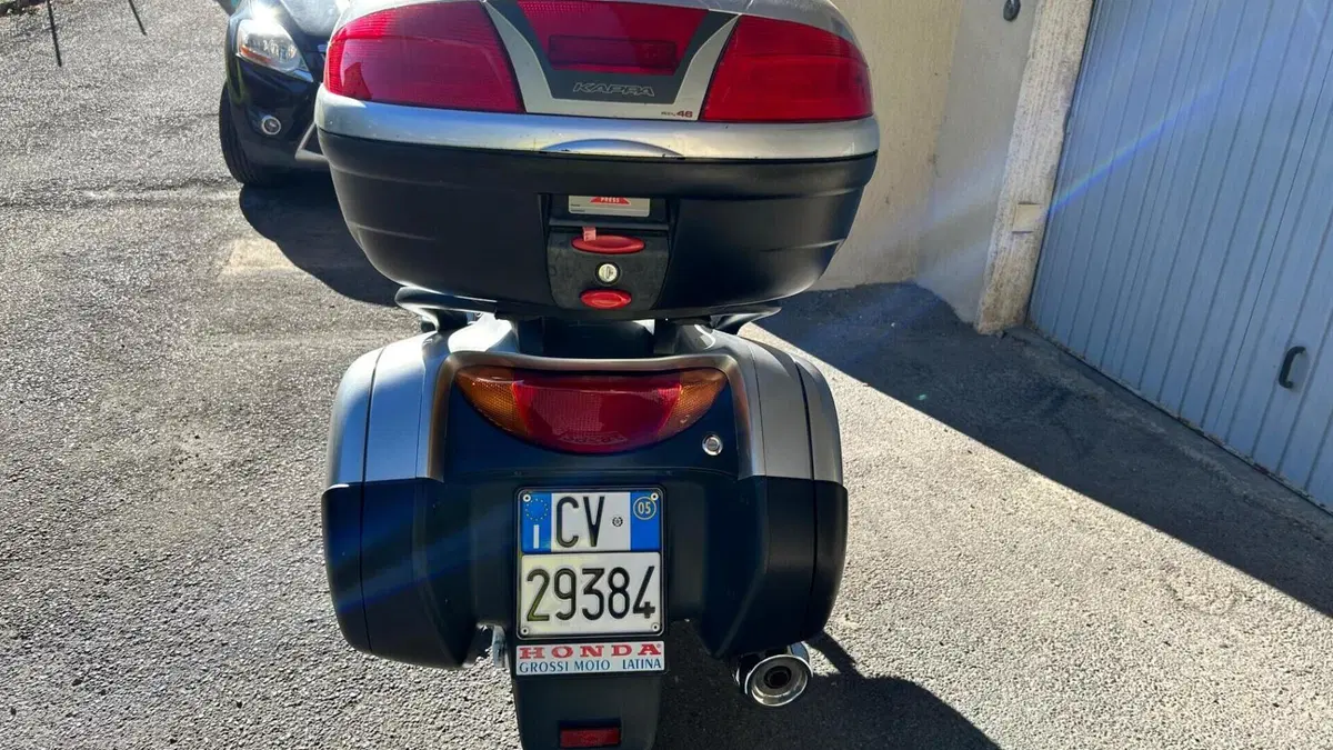 Honda Deauville 650 (2002 - 05)  (12)