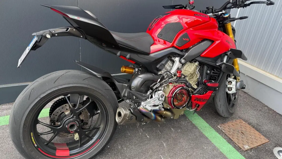 Ducati Streetfighter V4 1100 S (2021 - 22)  (3)