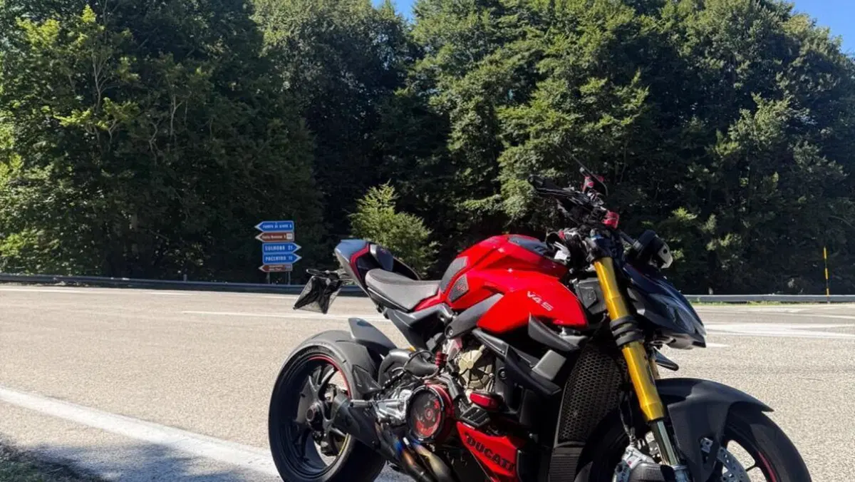 Ducati Streetfighter V4 1100 S (2021 - 22)  (4)