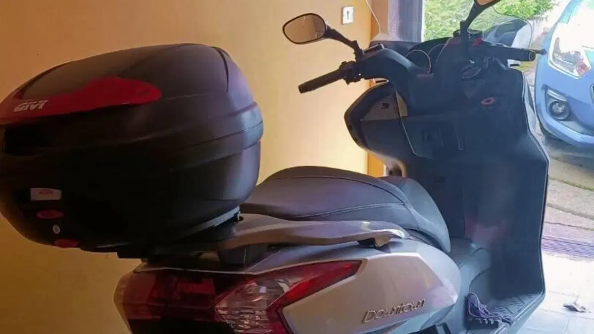 Kymco Downtown 300i (2009 - 17)  (2)