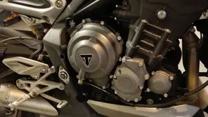 Triumph Street Triple RS (2017 - 19)  (11)