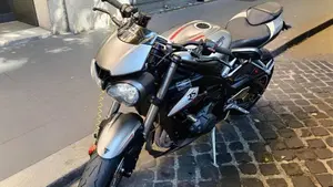 Triumph Street Triple RS (2017 - 19)  (5)